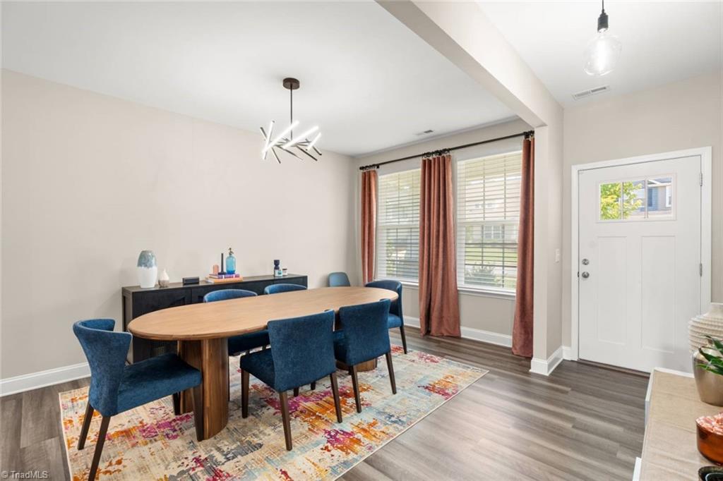 Kernersville, North Carolina 27284, United States, 3 Bedrooms Bedrooms, ,3 BathroomsBathrooms,Residential,Active,160000