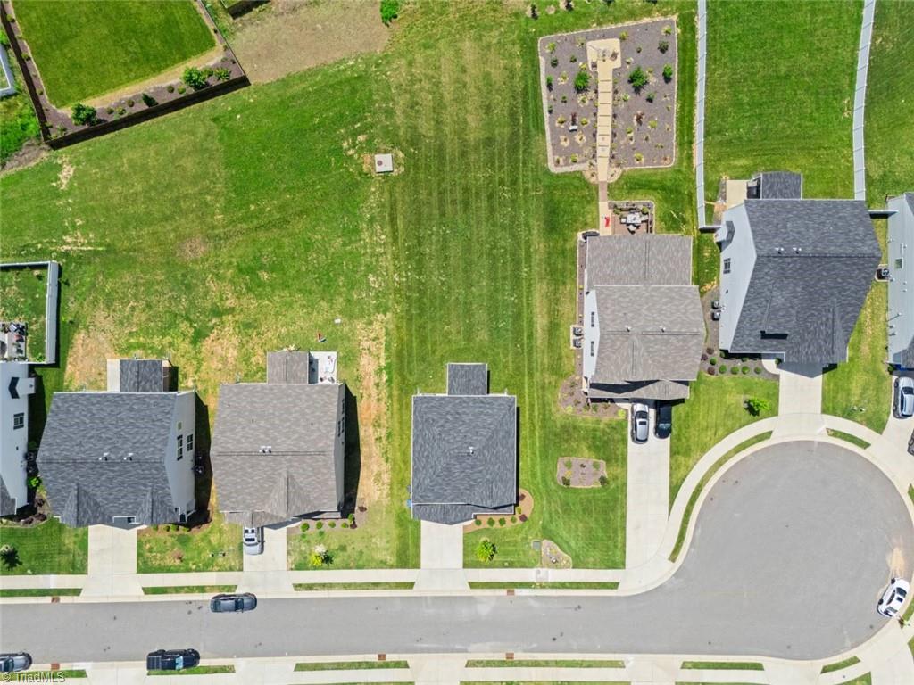 Kernersville, North Carolina 27284, United States, 3 Bedrooms Bedrooms, ,3 BathroomsBathrooms,Residential,Active,160000