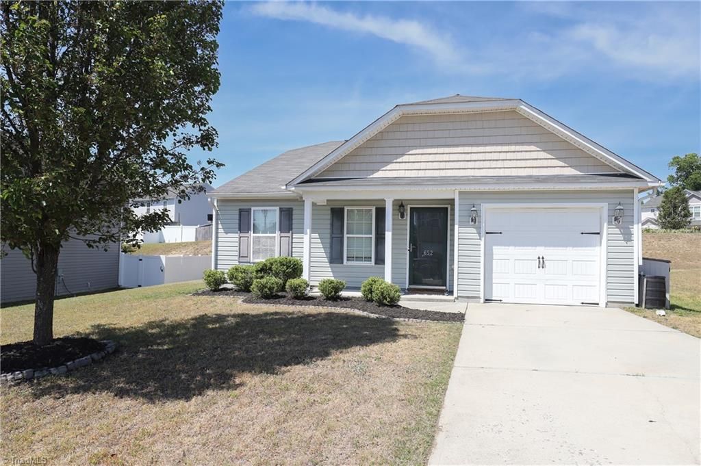 Photo of 652 Switchback Court, High Point, NC 27265 (MLS # 1218531)