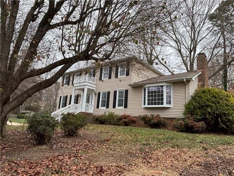 Photo of 1706 Lazy Lane, High Point, NC 27265 (MLS # 1203486)