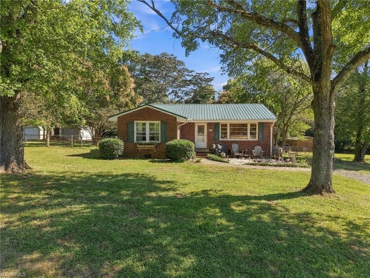 1616 RIVERSIDE DR, HILLSBOROUGH, NC 27278 - Image eb0e56074f6f37ed3c50c7ff24f044cc/1539672406