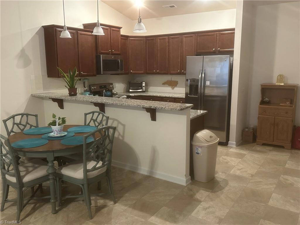 6231 Queens Gate Court