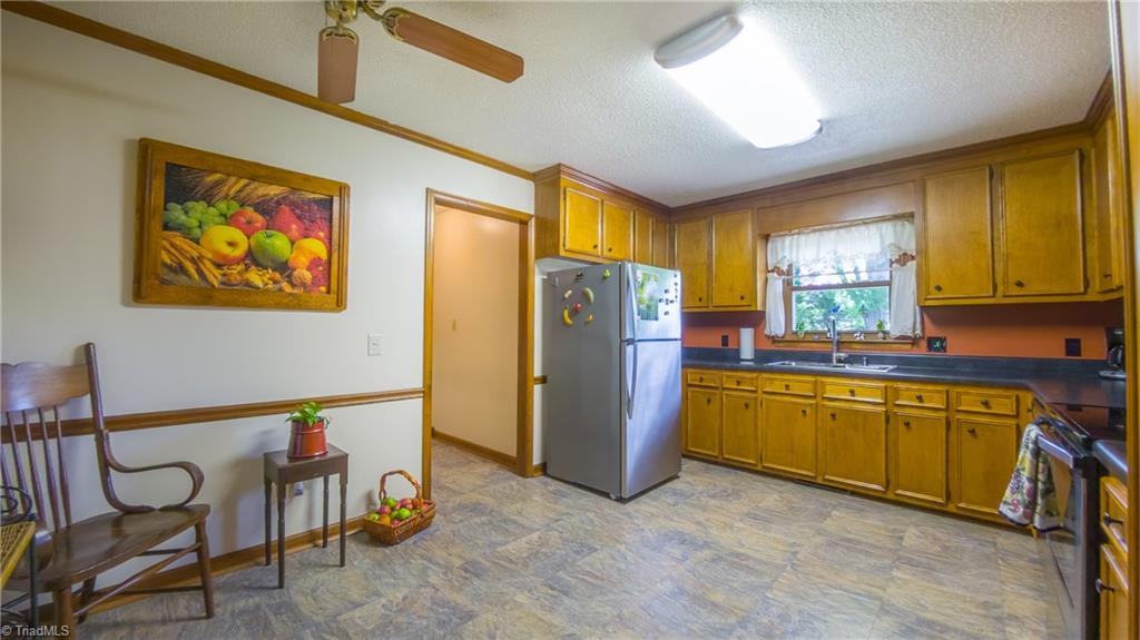 7209 Saddle Creek Drive, Kernersville, North Carolina image 10