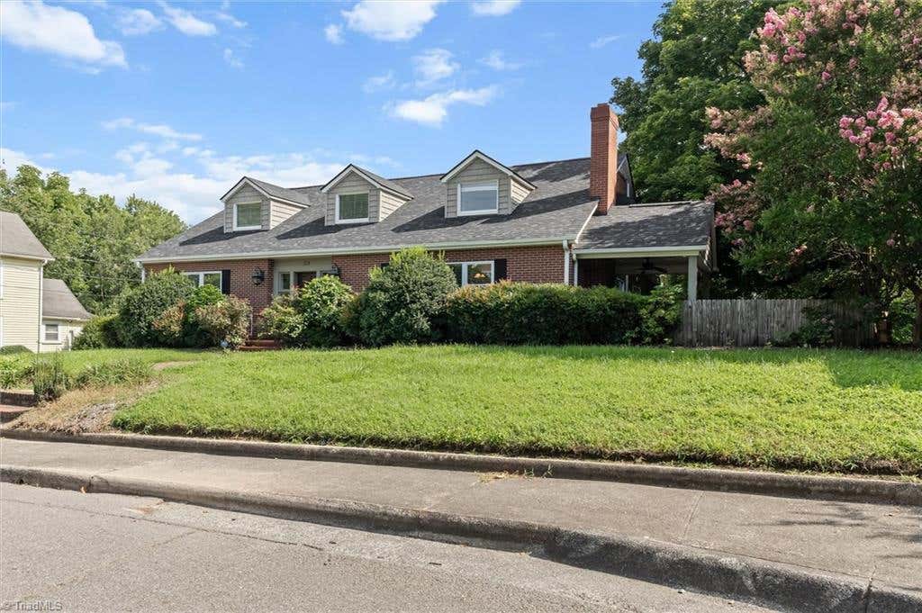 Photo of 124 Orchard Street, Mount Airy, NC 27030 (MLS # 1230675)