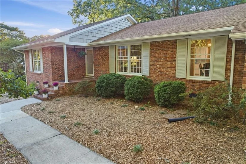 102 Cottonwood Drive, photo 1 of 50