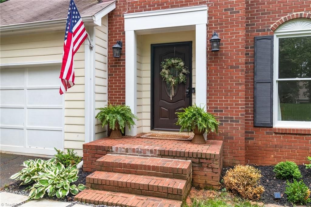 Photo of 1053 Greenly Drive, Pfafftown, NC 27040 (MLS # 1222313)