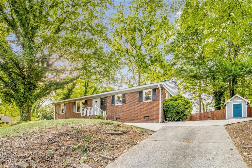 2703 W Cornwallis Drive, Greensboro, North Carolina image 2