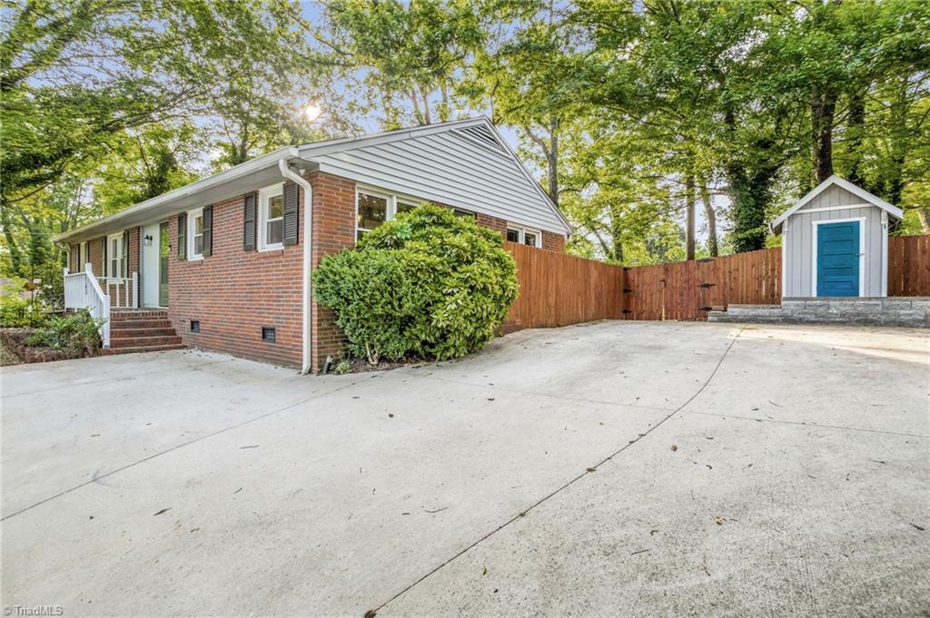 2703 W Cornwallis Drive, Greensboro, North Carolina image 3
