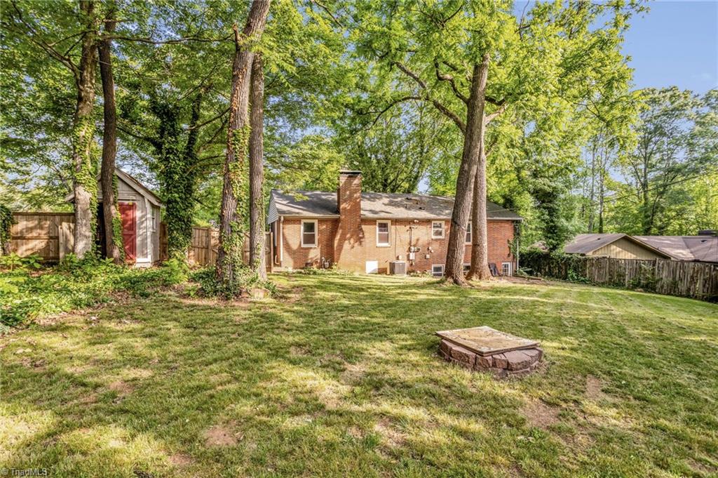 2703 W Cornwallis Drive, Greensboro, North Carolina image 28