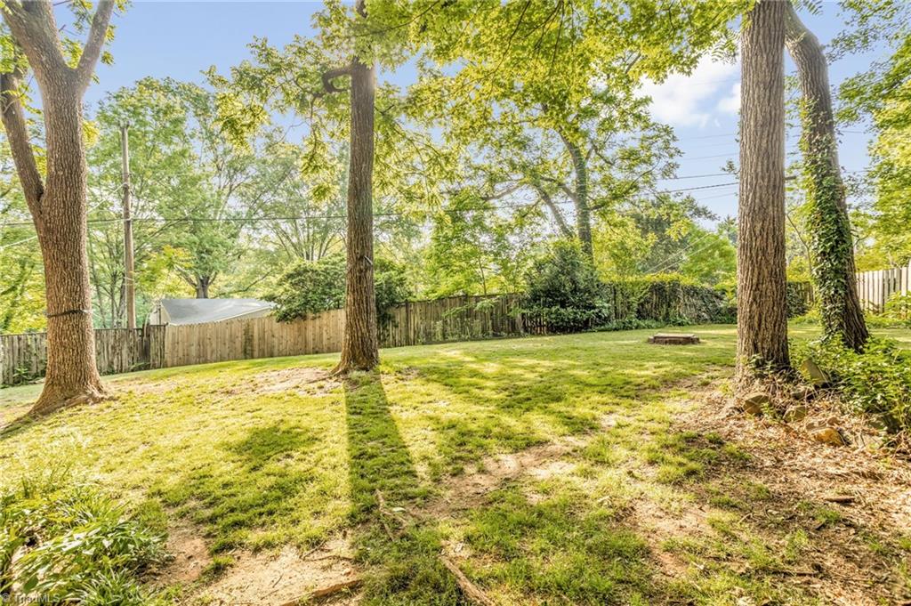 2703 W Cornwallis Drive, Greensboro, North Carolina image 29