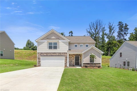 Homes For Sale - 1 Blue Quail Drive<br/> Kernersville, NC 27284