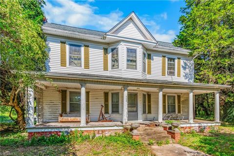 Homes For Sale - 420 Carolina Avenue<br/> Yadkin County, Yadkinville, NC 27055