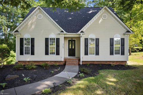 Single Family Residence in Winston Salem NC 3785 Crusade Drive 1.jpg