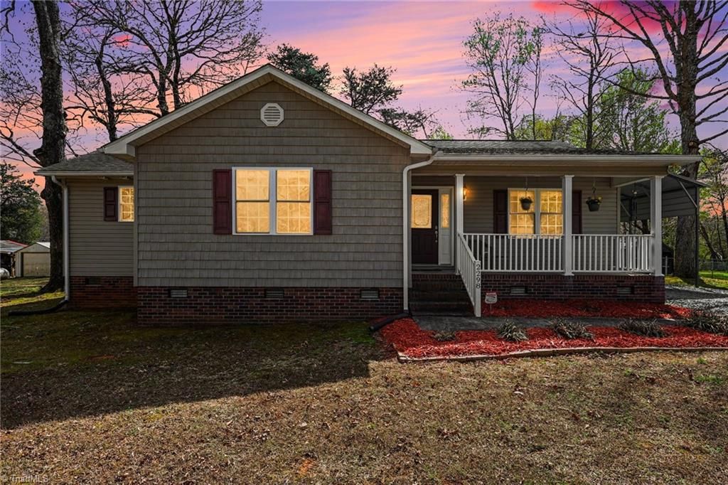Photo of 2298 Valewood Drive, Asheboro, NC 27205 (MLS # 1212856)