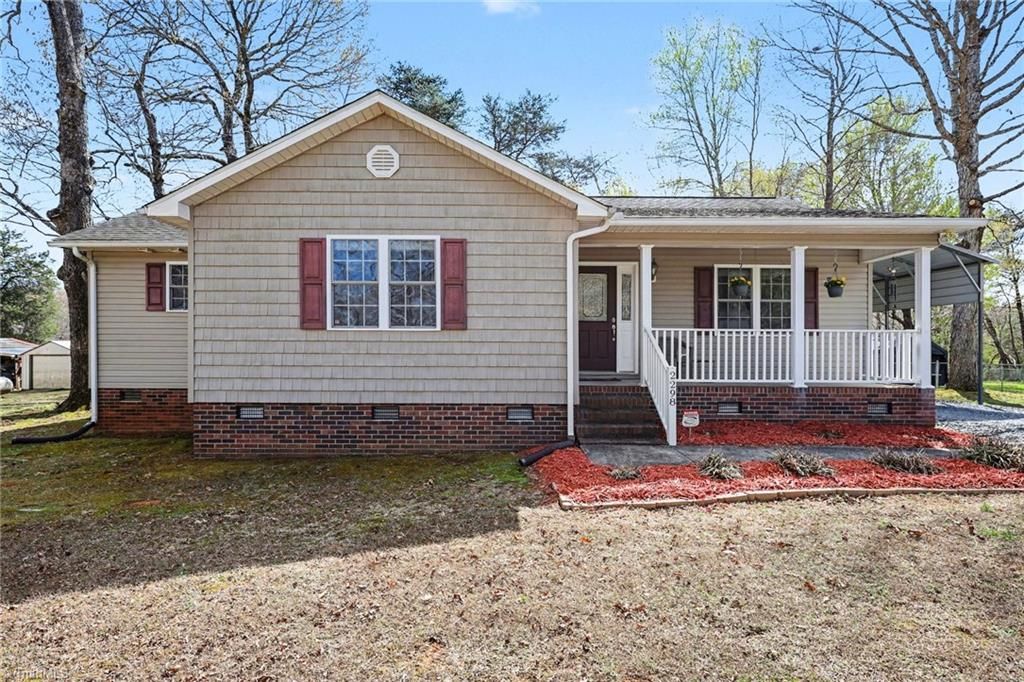 Photo of 2298 Valewood Drive, Asheboro, NC 27205 (MLS # 1212856)
