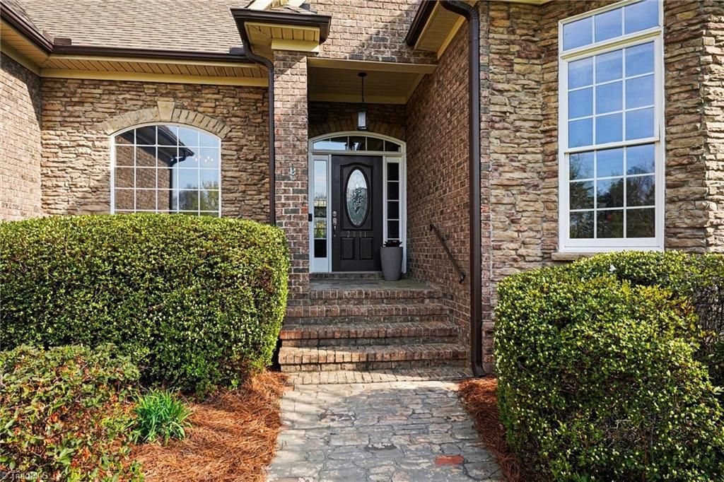 Photo of 2001 Anchoridge Avenue, High Point, NC 27265 (MLS # 1214082)