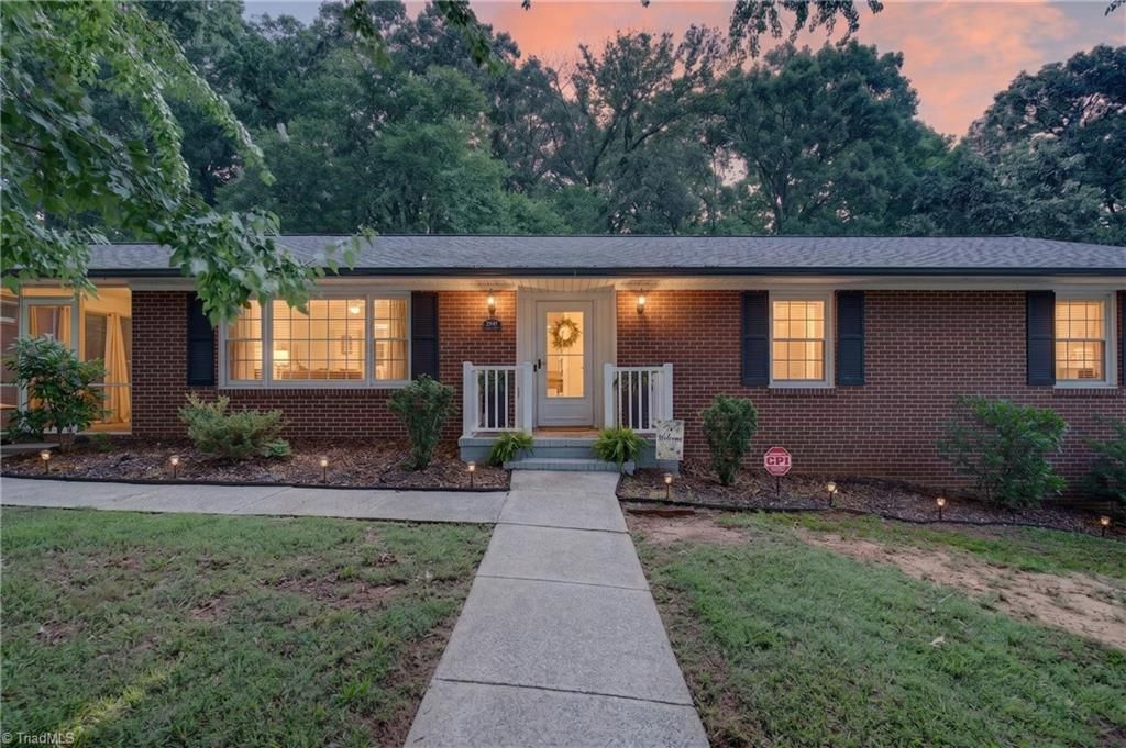 Photo of 2547 Amesbury Road, Winston-Salem, NC 27103 (MLS # 1228032)