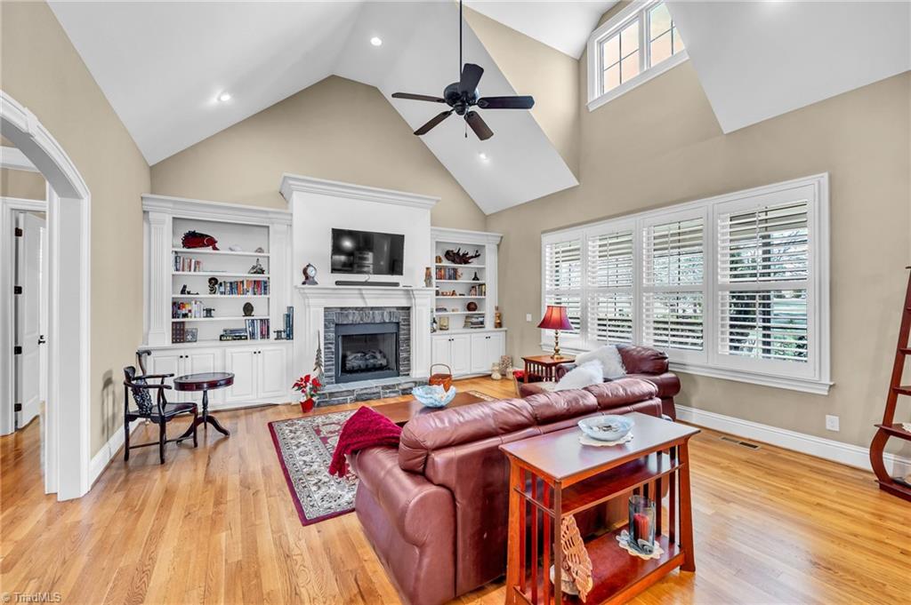 Oak Ridge, North Carolina, 27310, United States, 4 Bedrooms Bedrooms, ,4 BathroomsBathrooms,Residential,Active,2034313