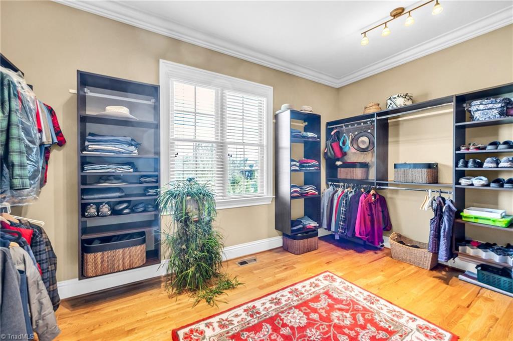 Oak Ridge, North Carolina, 27310, United States, 4 Bedrooms Bedrooms, ,4 BathroomsBathrooms,Residential,Active,2034313