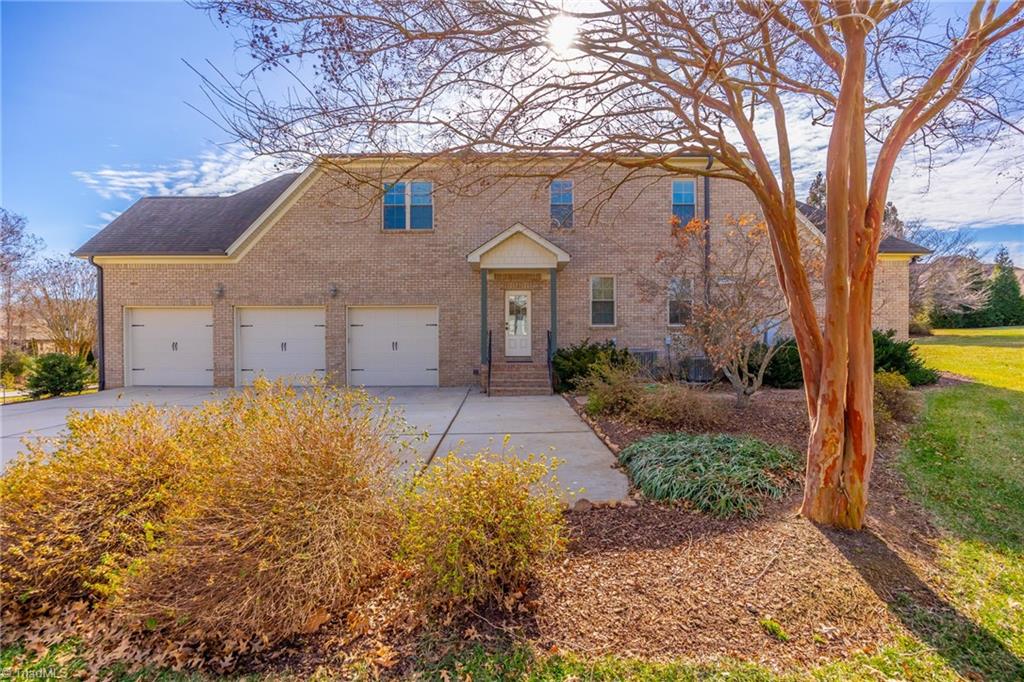 Oak Ridge, North Carolina, 27310, United States, 4 Bedrooms Bedrooms, ,4 BathroomsBathrooms,Residential,Active,2034313