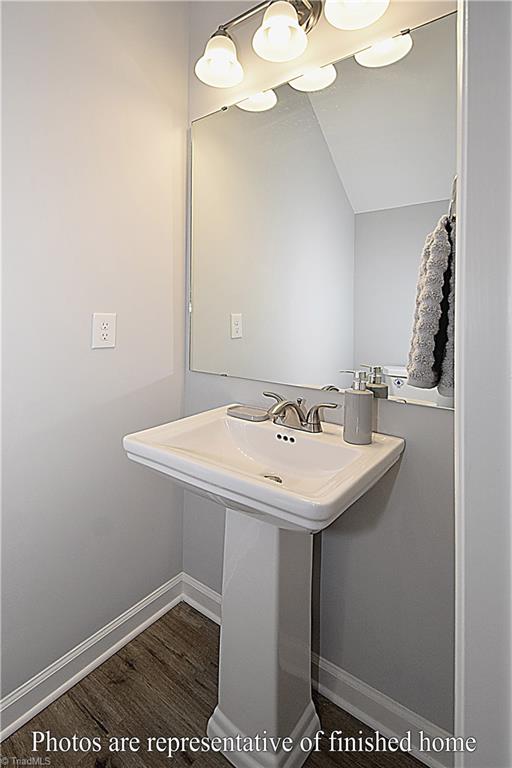 Greensboro, North Carolina 27405, United States, 3 Bedrooms Bedrooms, ,3 BathroomsBathrooms,Residential,Active,179134