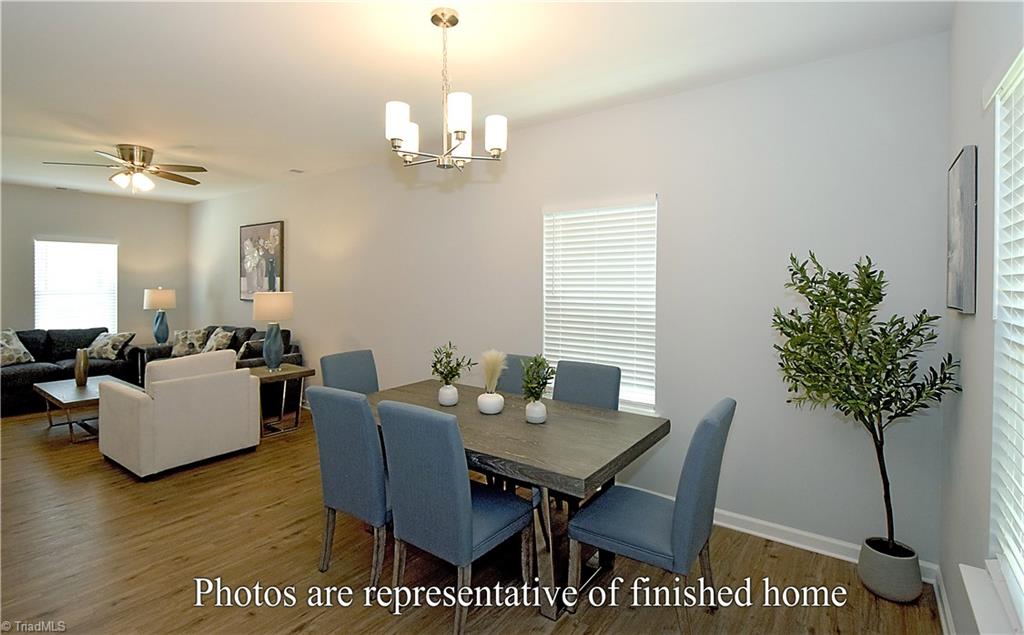 Greensboro, North Carolina 27405, United States, 3 Bedrooms Bedrooms, ,3 BathroomsBathrooms,Residential,Active,179134