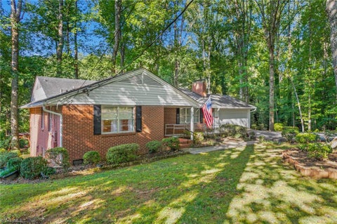 Homes For Sale - 3430 Forest Lane<br/> Winston-Salem, NC 27040