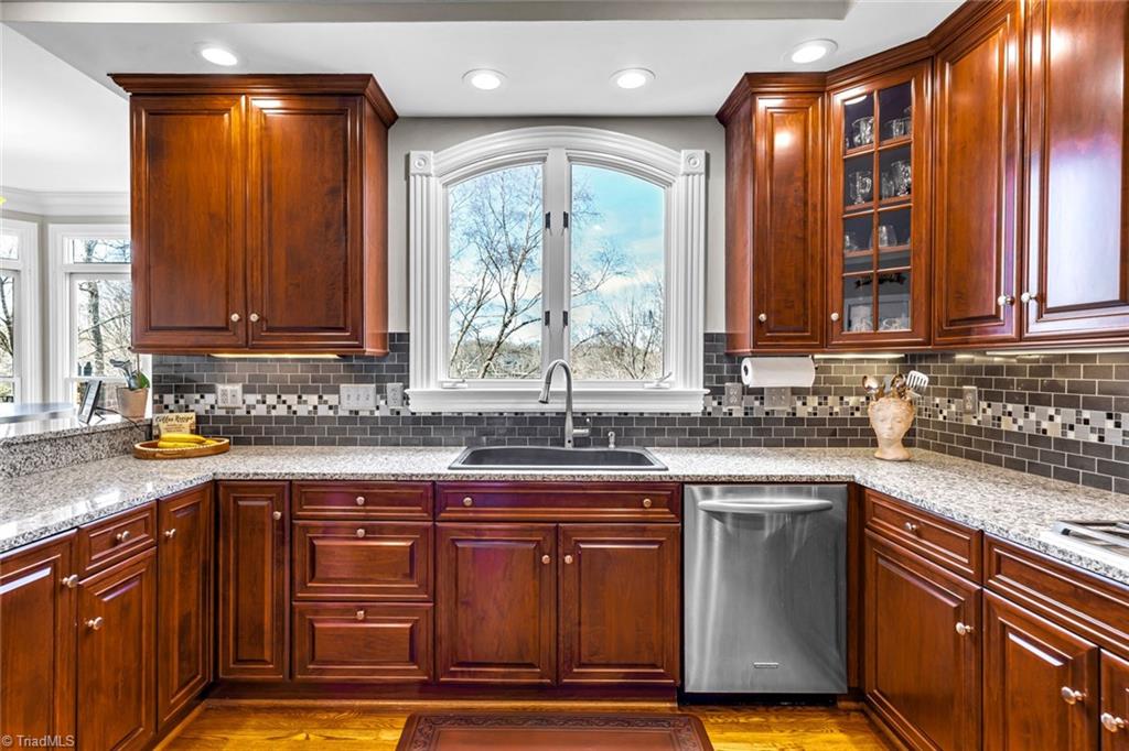 401 Cross Vine Lane