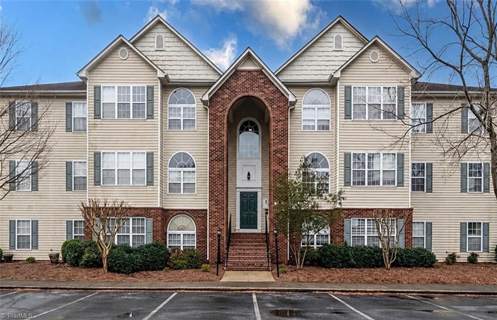 Photo of 3705 Morris Farm Drive #1C, Greensboro, NC 27409 (MLS # 1236321)