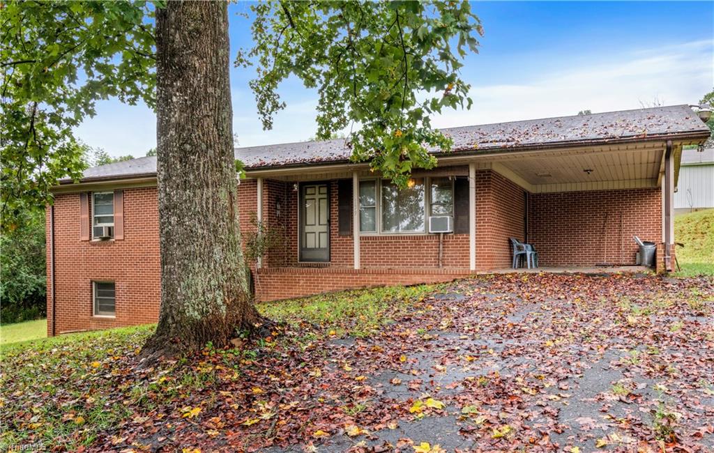 Photo of 139 Duke Road, Mount Airy, NC 27030 (MLS # 1236553)