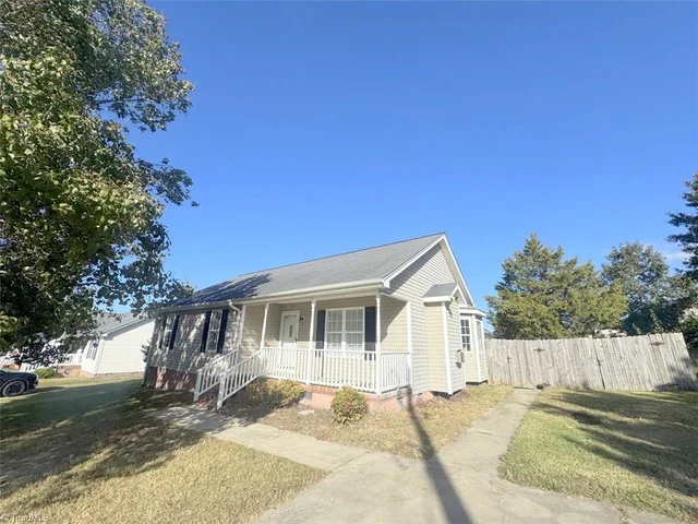 1327 Lakeside Avenue, photo 2 of 23