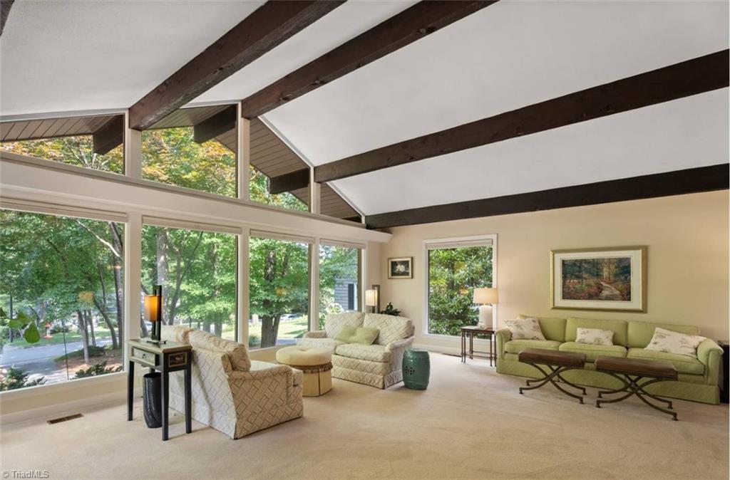 Winston-Salem, North Carolina 27104, United States, 4 Bedrooms Bedrooms, ,4 BathroomsBathrooms,Residential,Pending,158720