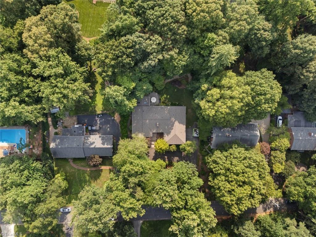 Winston-Salem, North Carolina 27104, United States, 4 Bedrooms Bedrooms, ,4 BathroomsBathrooms,Residential,Pending,158720