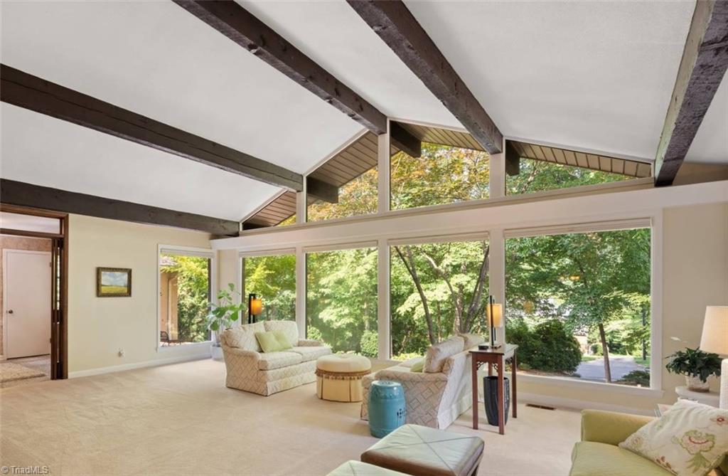 Winston-Salem, North Carolina 27104, United States, 4 Bedrooms Bedrooms, ,4 BathroomsBathrooms,Residential,Pending,158720