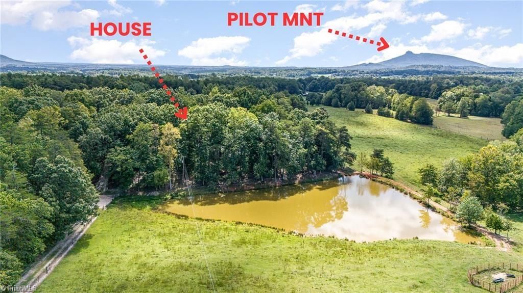 Photo of 3607 NC Highway 268 Hwy, Pilot Mountain, NC 27041 (MLS # 1198728)