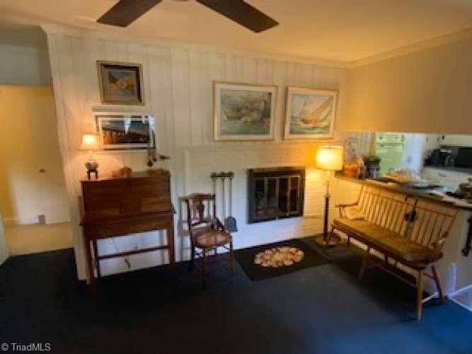 Photo 13 of 23 of 1007 Onslow Drive house