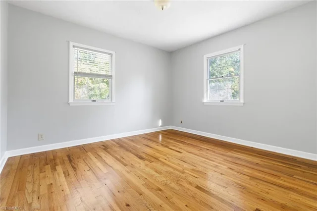 1437 Sandy Cross Road, photo 5 of 34