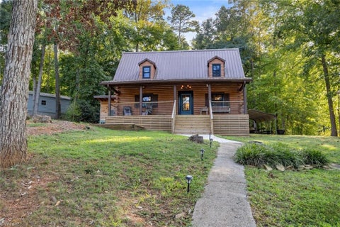 Homes For Sale - 219 Highland Drive<br/> Lexington, NC 27292