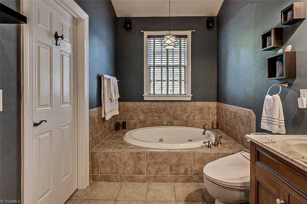 327 Gorrell Street, Greensboro, North Carolina image 32