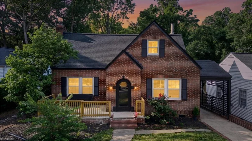 405 Spring Street, photo 1 of 30