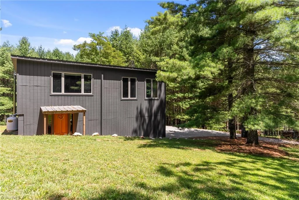 896 Alta Vista Lane, Sparta, NC, 28675