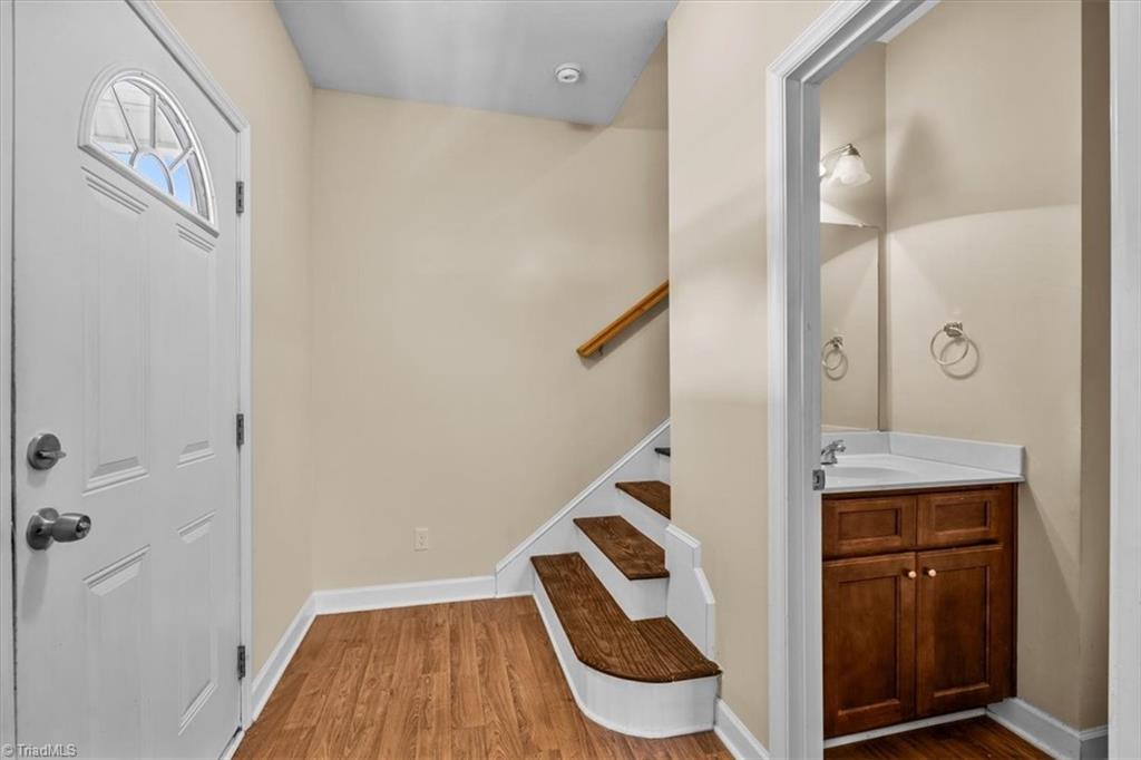 810 Mobile Street, High Point, North Carolina image 4