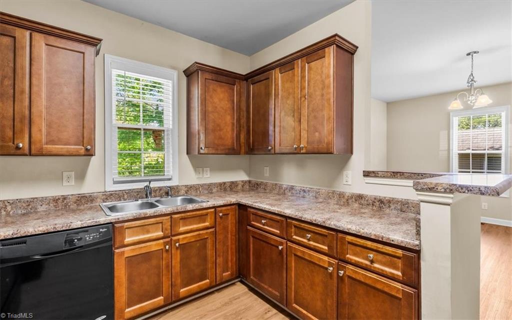 810 Mobile Street, High Point, North Carolina image 14