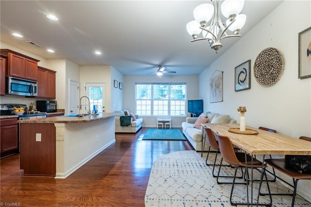 2459 Hartfield Circle