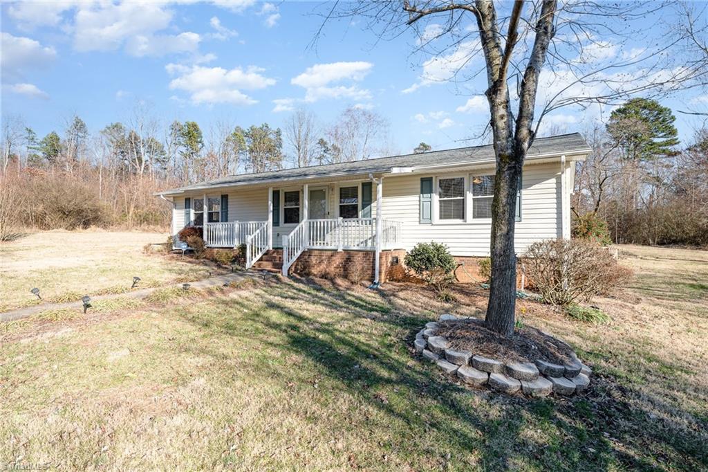 1200 Cheek Road, Hamptonville, North Carolina image 3
