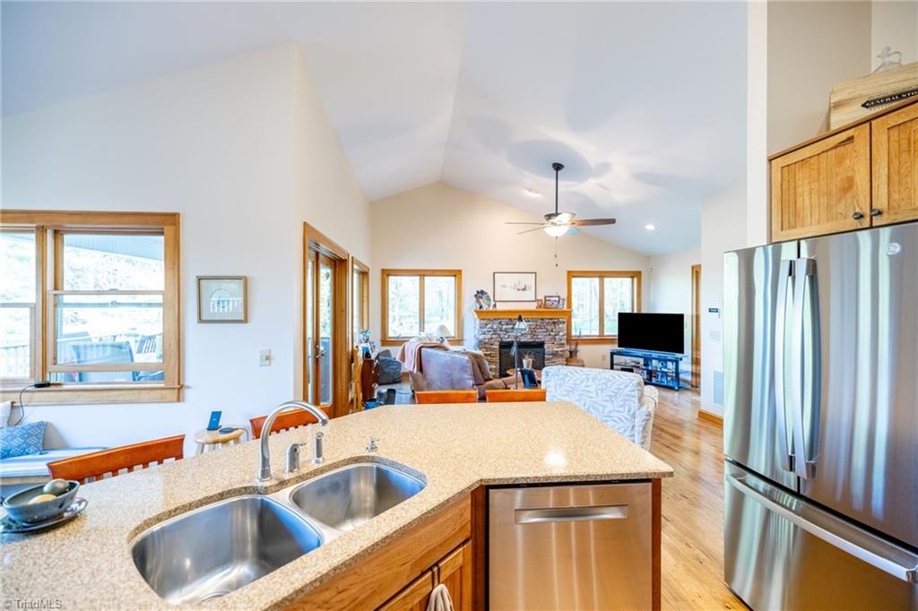 958 Alta Vista Lane, Sparta, North Carolina image 11