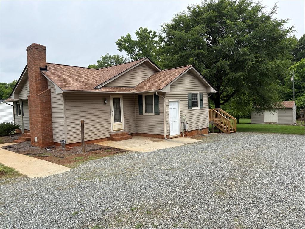 1942 Brier Lane, Graham, North Carolina image 3
