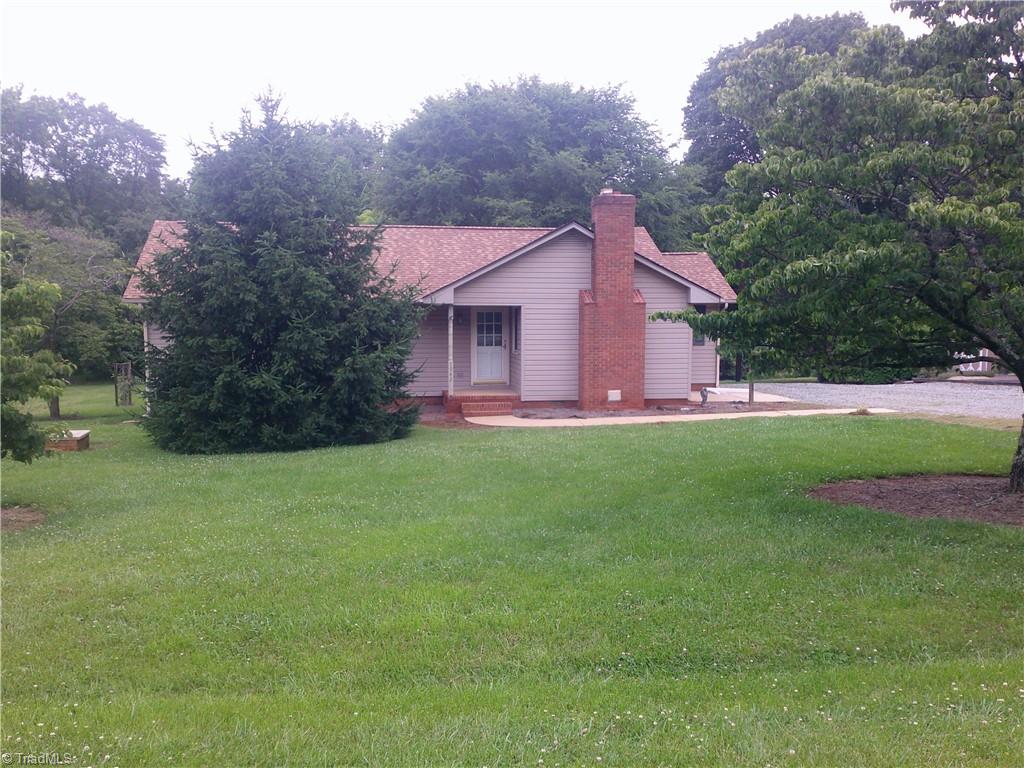 1942 Brier Lane, Graham, North Carolina image 1