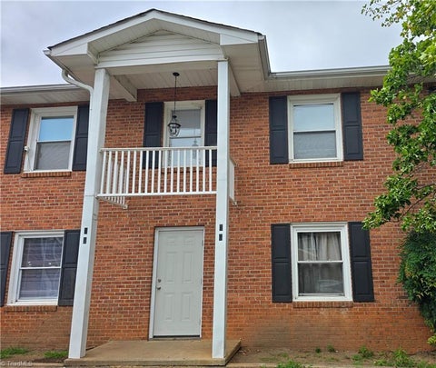 Homes For Rent - 3620 Clemmons Road #15<br/> Forsyth County, Clemmons, NC 27012