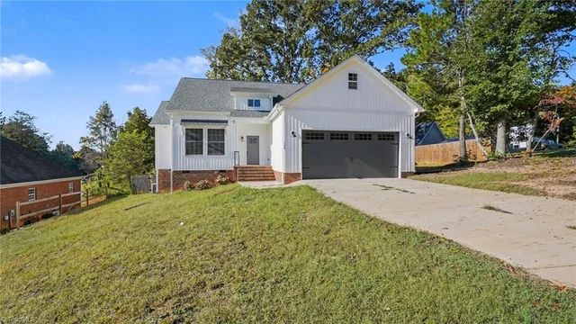 108 Daniels Street, photo 2 of 23